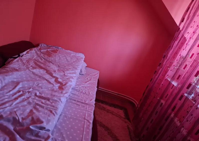 Apartament 4 camere in casa P+1 - zona 1 Oradea - 4