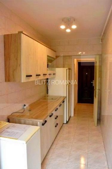 Apartament de vanzare, cu 3 camere, 52 mp, zona Pajura Apartament de vanzare, cu 3 camere, 52 mp, zona Pajura