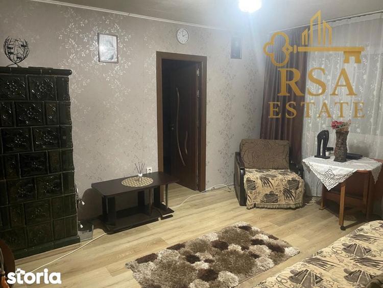 Apartament de vanzare 2 camere Brezoi Zona Unirii Etaj 4 - 1