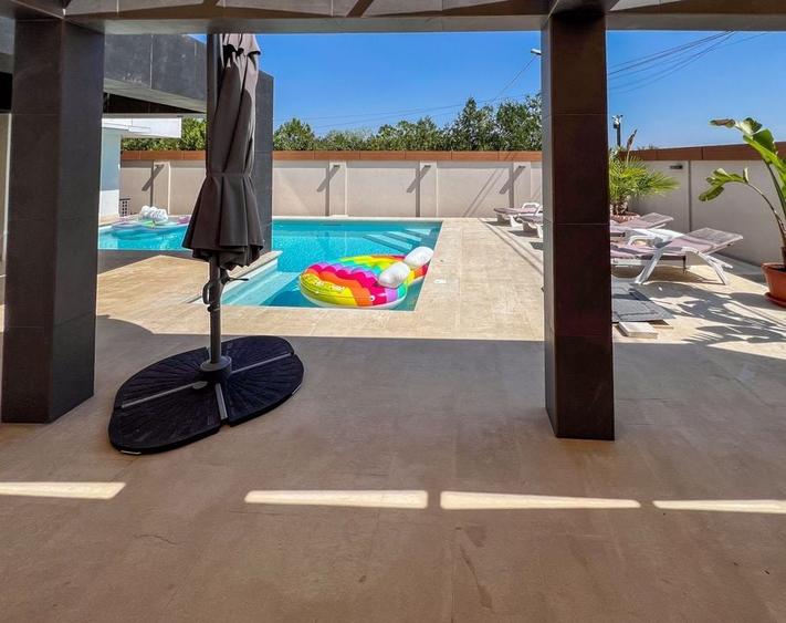 Ready to move  |  Vila premium cu piscina și jacuzzi încălzite - 6