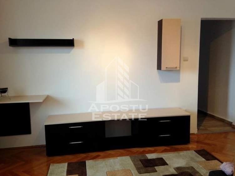 Apartament cu 2 camere, etaj intermediar, zona Dacia - 1