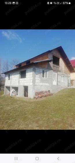 Casa + Teren de vanzare Comarnic 1.200 mp - 1