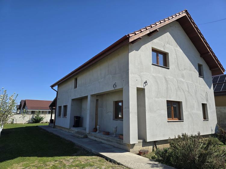 Casa moderna cu etaj in Frumuseni 202 mp, mobilata si utilata - 8