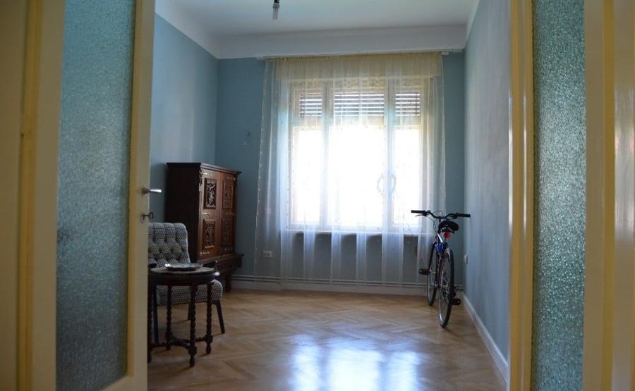Apartament cu 4 camere, suprafata de 135 mp, garaj si beci in inima orasului - 7