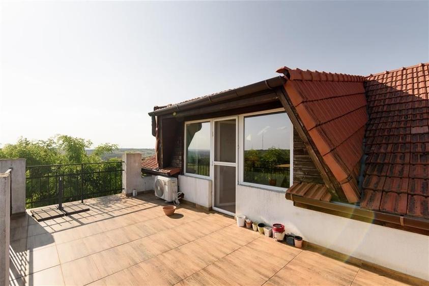 RECO Casa cu priveliste - 37