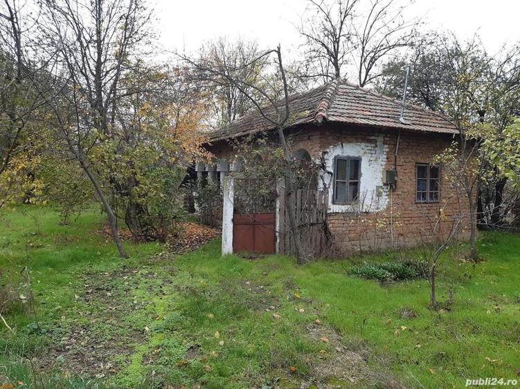Vand casa si teren=2024mp+6400mp teren extravilan - 1
