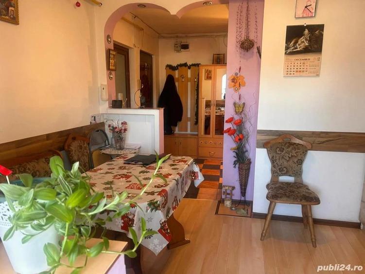 3 decomandate 1 MAI,etaj 2,centrala - 4