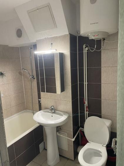 Inchiriez garsoniera Ciuperca - 3