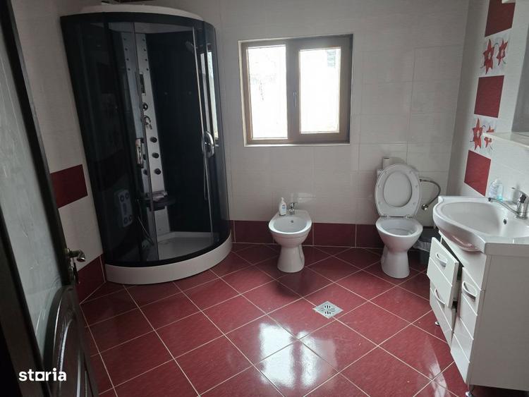 Casa in zona linistita Targul Neamt - 4