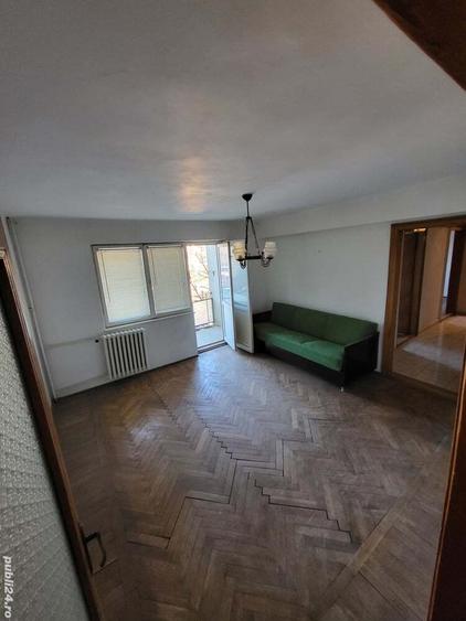 De vanzare apartament cu 3 camere etaj 3 in Parscov ,zona centrala! - 5