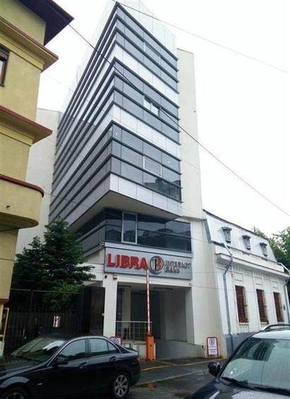 Vanzare Cladire de birouri 1900 mp - 10