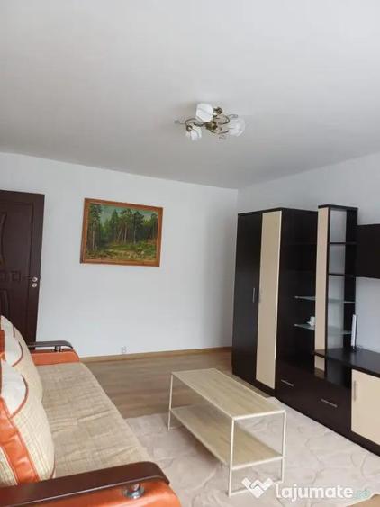 Inchiriez apartament cu doua camere str. Stirenului - 6