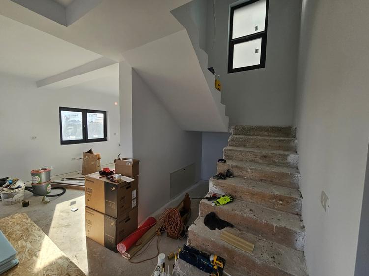 Duplex nou, P+E, 1 apartament la cheie, 1 la gri, Moșnița Veche, comision 0% - 40