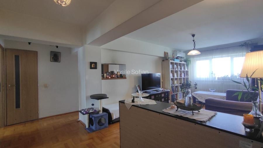 Vanzare 4 camere decomandat Basarabia - Stadionul National