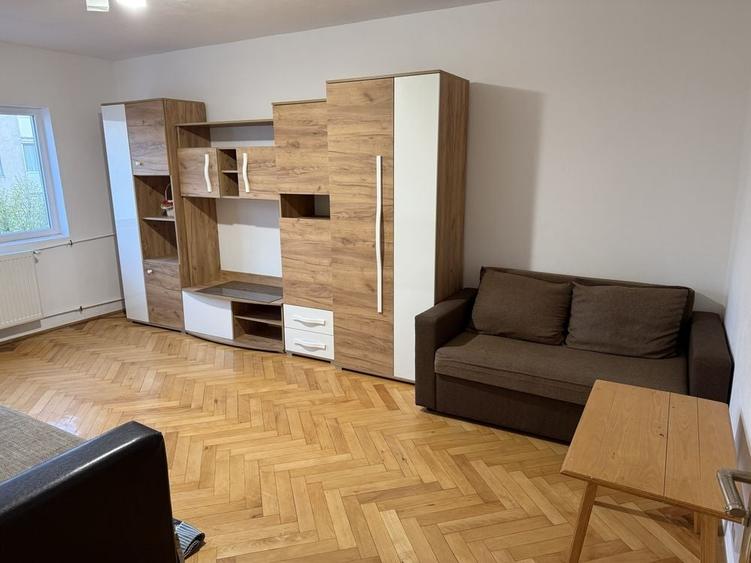 Apartament cu 2 camere decomandat în Micălaca
