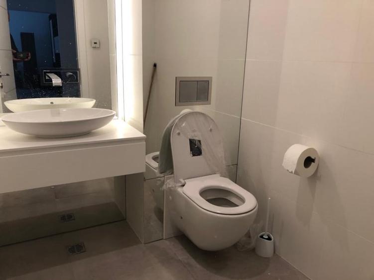 Vanzare apartament 2 camere Ion Mihalache Piata 1 Mai - 6