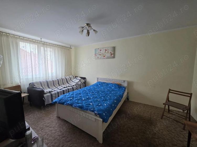 De vanzare apartament cu 3 camere, 2 bai ?i balcon, situat ultracentral, etajul 2 - 7
