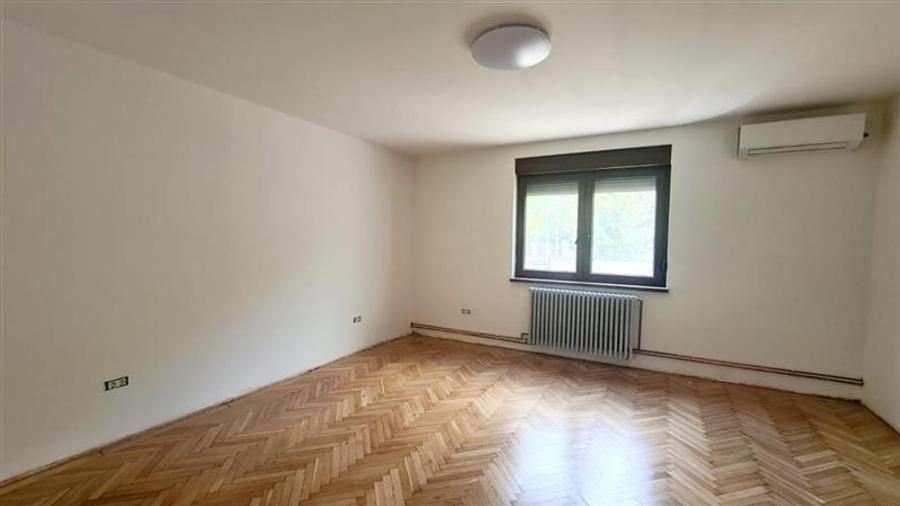 Spatiu birouri, parter de vila, parcare, Zona Favorit - 6