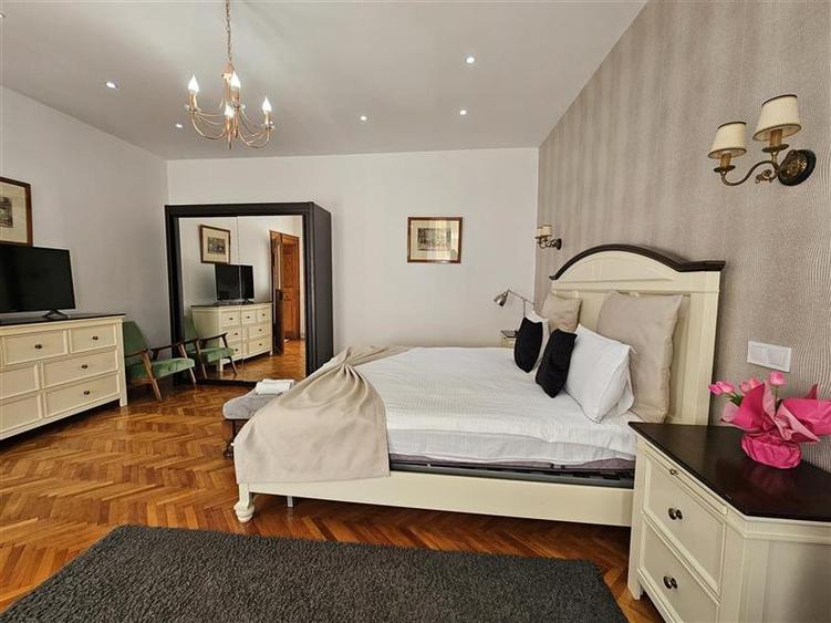 Apartament superb in Centrul Istoric - pretabil regim hotelier - 1