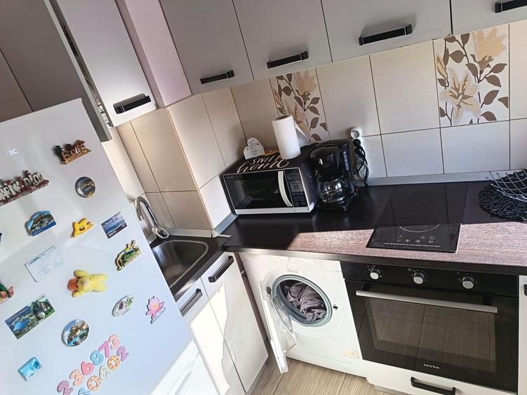 Apartament cu 2 camere nedecomandat în Roșia