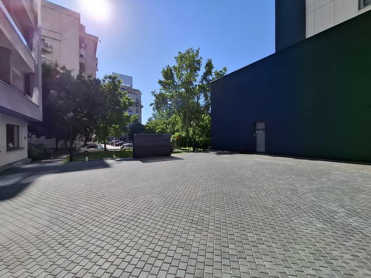 Apartament cu 4 camere decomandat, mobilat în Unirii