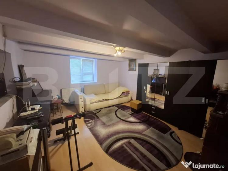 Casă cu 3 camere cu Teren 1561 Mp în Lazuri