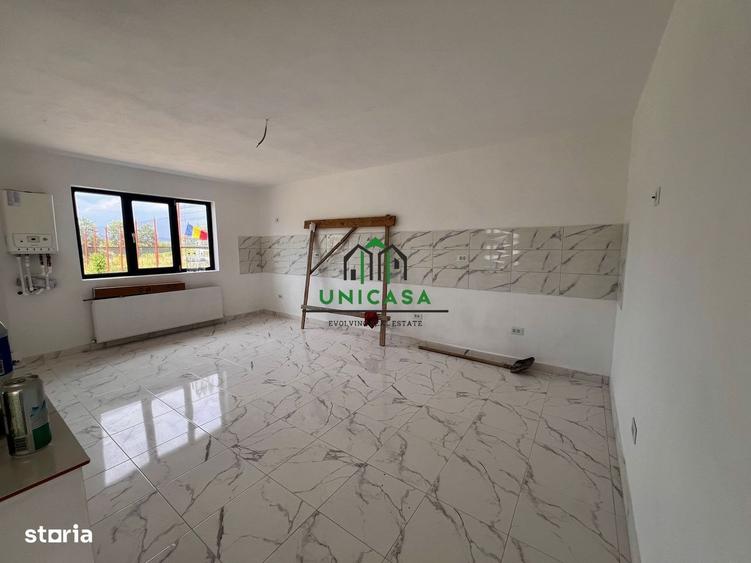 Casă cu 3 camere în Olteni