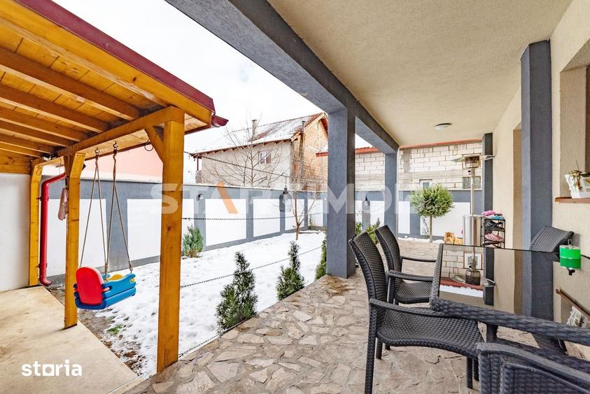 Casă cu 5 camere cu Teren 300 Mp în Sânpetru