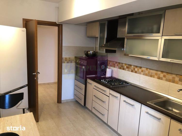 Apartament cu 3 camere decomandat, mobilat în Unirii