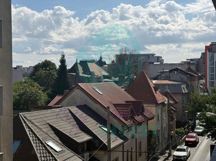 APARTAMENT cu 2 BAI si CENTRALA PROPRIE - 13
