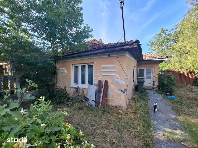 Teren de 1200 mp, în Vladimirescu