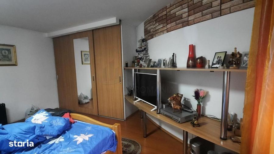 Casă cu 3 camere cu Canalizare în Andronache