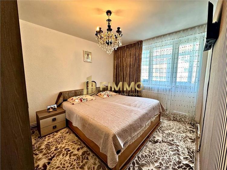 Apartament cu 2 camere semidecomandat, mobilat în Central