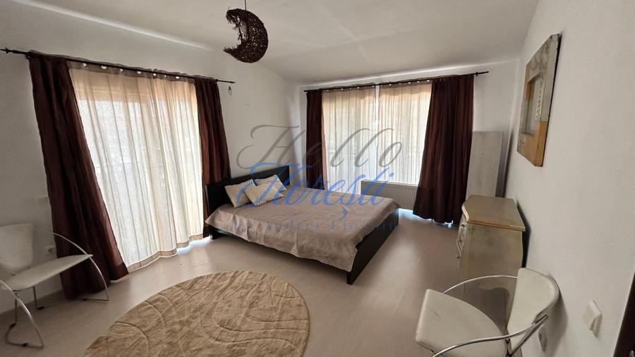 Apartament 2 camere, 3 balcoane + parcare, Eroilor - Ocupabil imediat! - 1