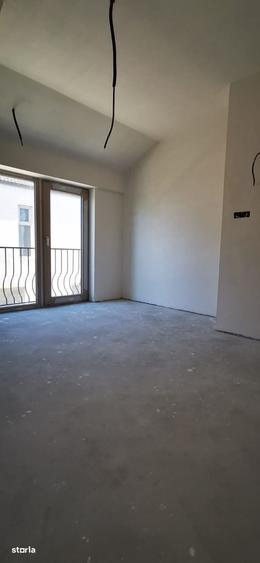 Casă cu 4 camere în Tomis Nord