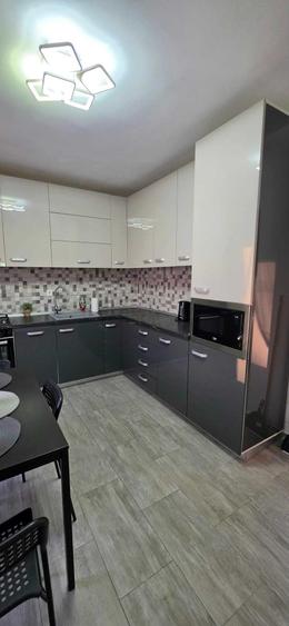 Casă cu 4 camere cu Teren 250 Mp în Vârteju