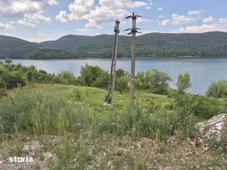 Teren de 1400 mp, în Teliucu Inferior