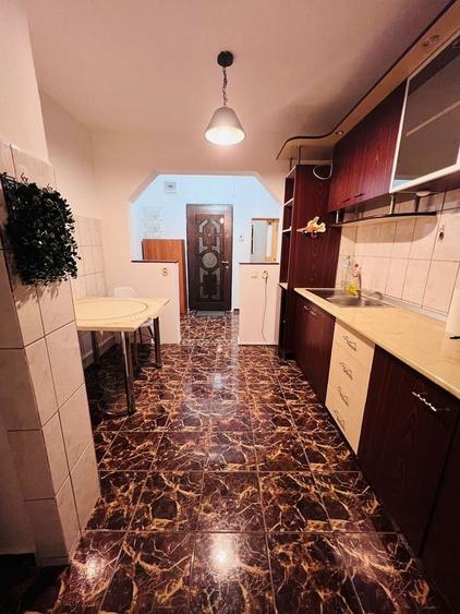 Apartament cu 2 camere decomandat în Dosu Bricii