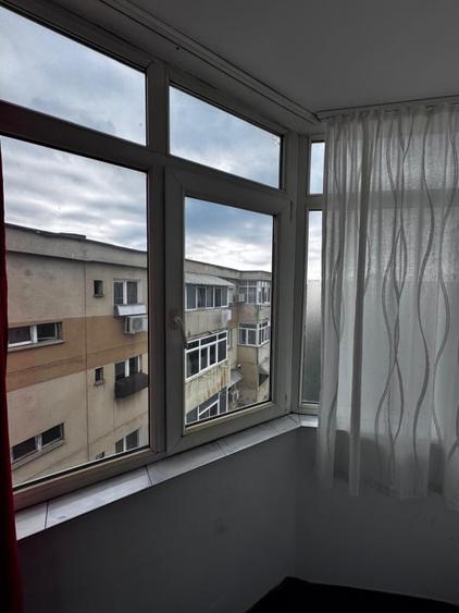 Apartament cu 3 camere decomandat, mobilat în Lăpuș Argeș