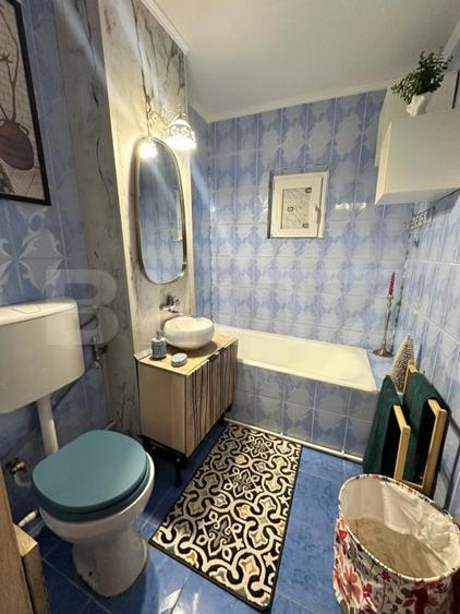 Apartament cu 2 camere semidecomandat, mobilat în Craiovița Nouă