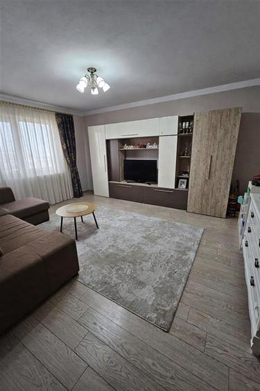 Apartament 2 camere decomandat zona Terezian - 3