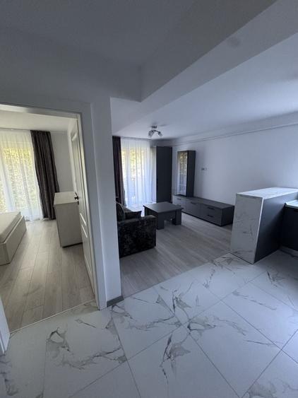 Apartament cu 2 camere decomandat în Exterior Vest