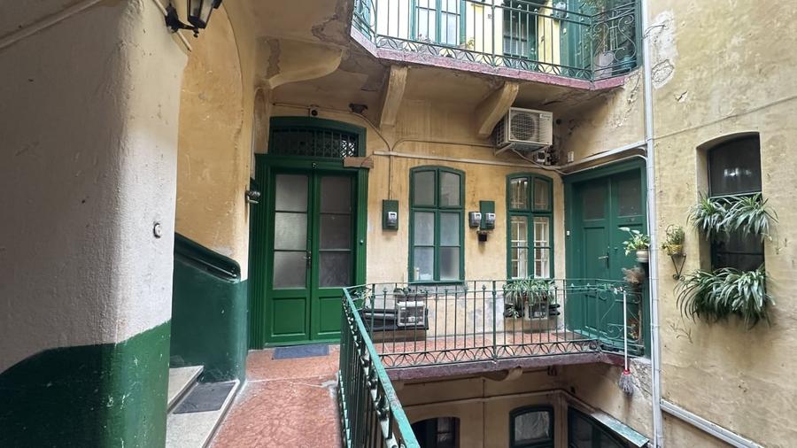 Apartament cu 3 camere semidecomandat, mobilat în Ultracentral