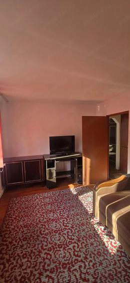 Apartament cu 2 camere semidecomandat în Micro 16