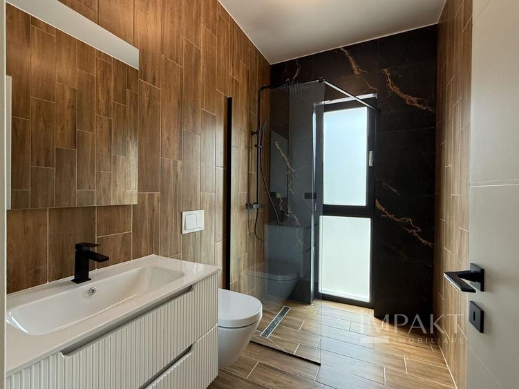 Duplex cu 4 camere cu Canalizare în Chinteni