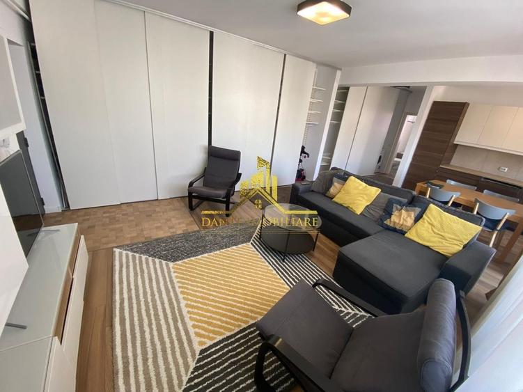 Apartament cu 2 camere semidecomandat, mobilat în Bună Ziua
