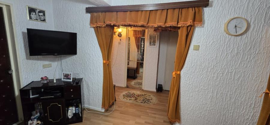 Apartament cu 4 camere decomandat, mobilat în Baraolt