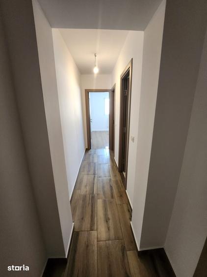 Apartament cu 3 camere decomandat în Șerbănești