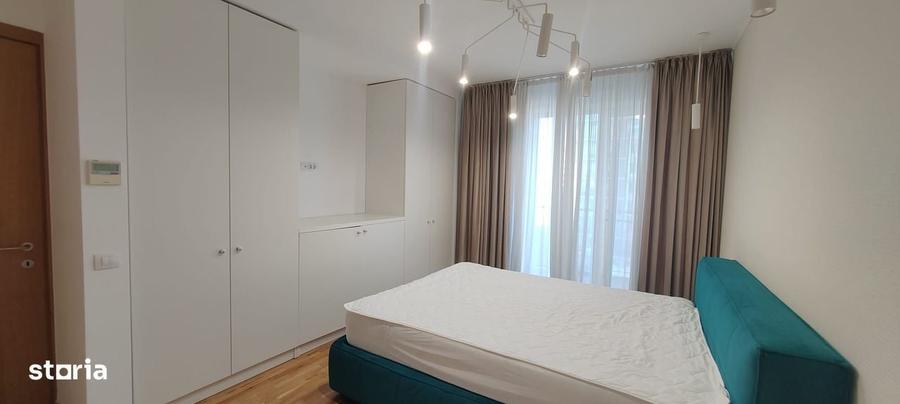 Apartament cu 3 camere în Mihai Bravu