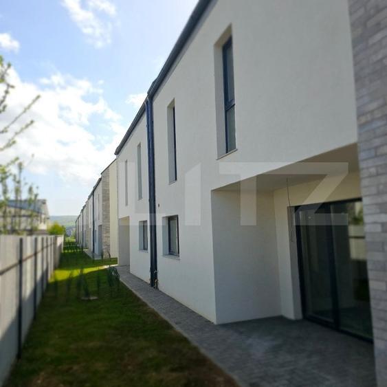 Duplex cu 4 camere cu Teren 120 Mp în Florești